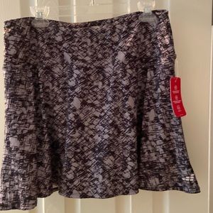 BCG Club Sport Women’s Black & Gray Skort Size XL with Tag